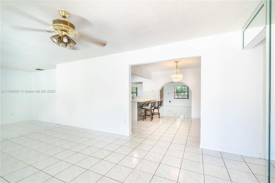 Recently Sold: $675,000 (4 beds, 3 baths, 2460 Square Feet)