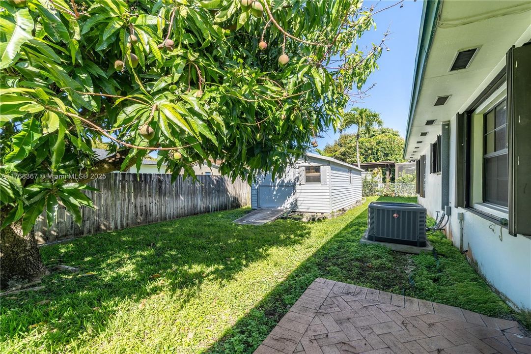 Recently Sold: $675,000 (4 beds, 3 baths, 2460 Square Feet)