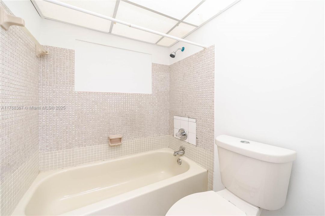 Recently Sold: $675,000 (4 beds, 3 baths, 2460 Square Feet)