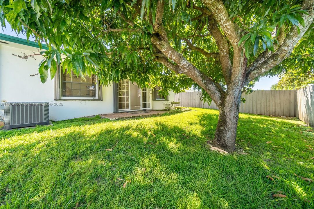 Recently Sold: $675,000 (4 beds, 3 baths, 2460 Square Feet)