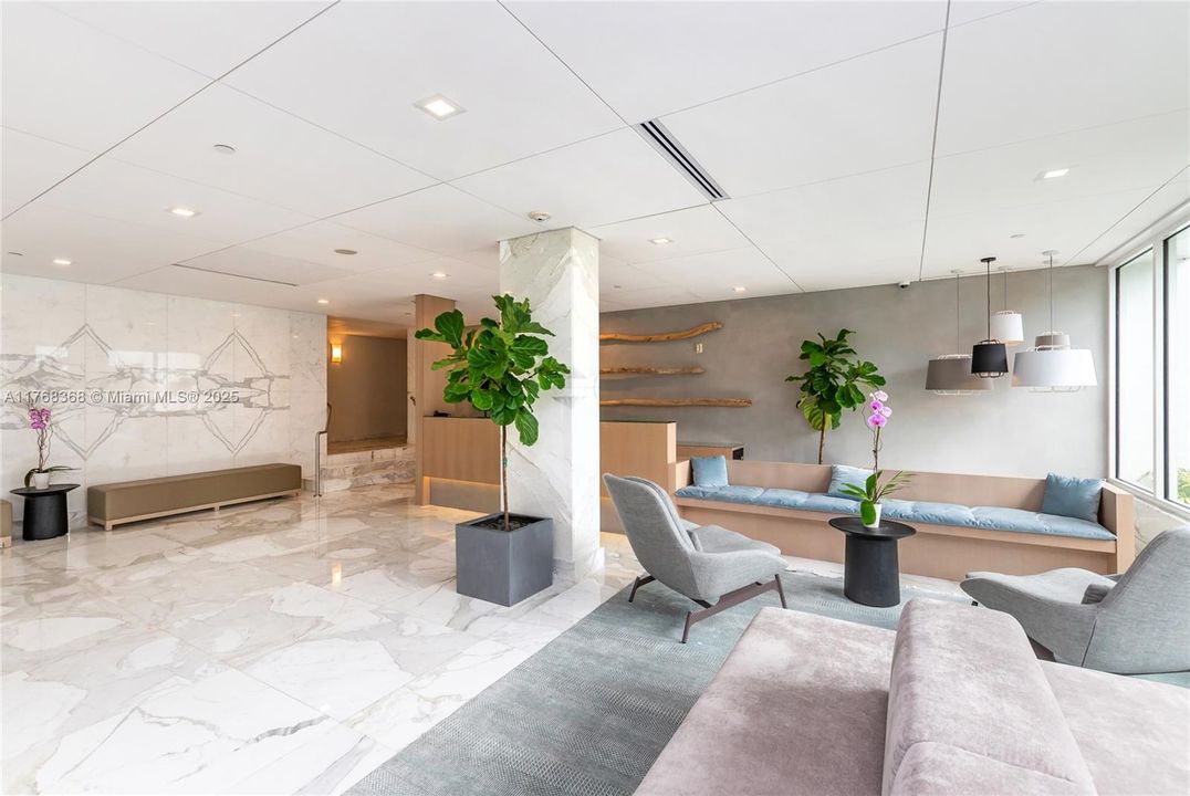 Недавно продано: $1,295,000 (2 спален, 2 ванн, 1260 Квадратных фут)