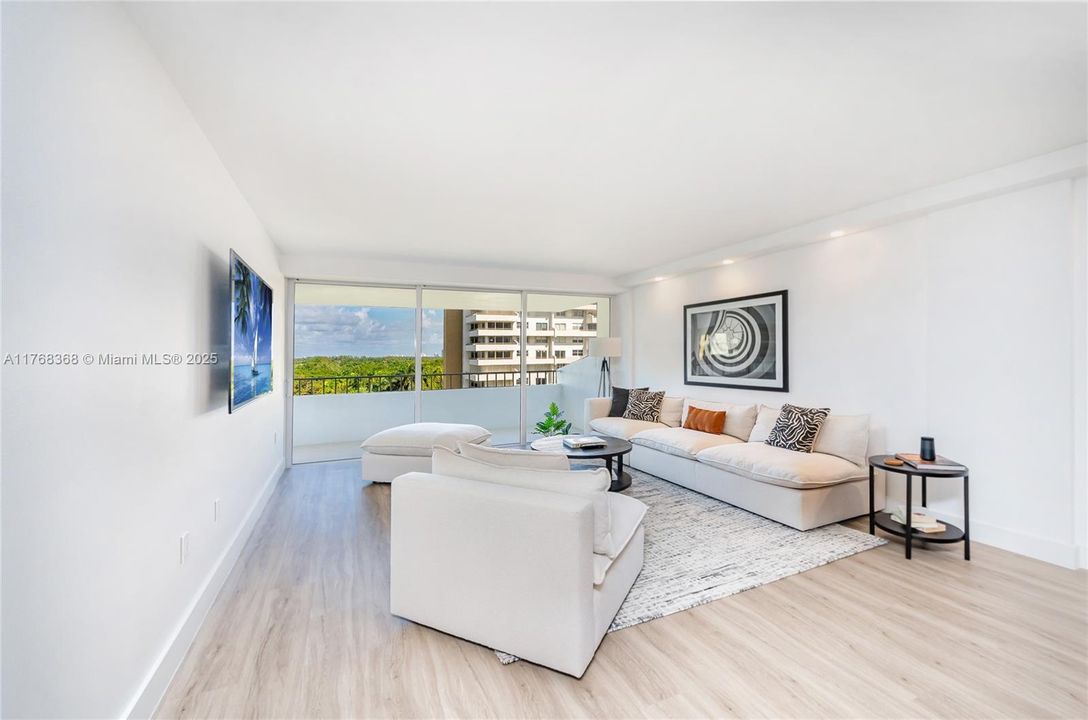 Недавно продано: $1,295,000 (2 спален, 2 ванн, 1260 Квадратных фут)