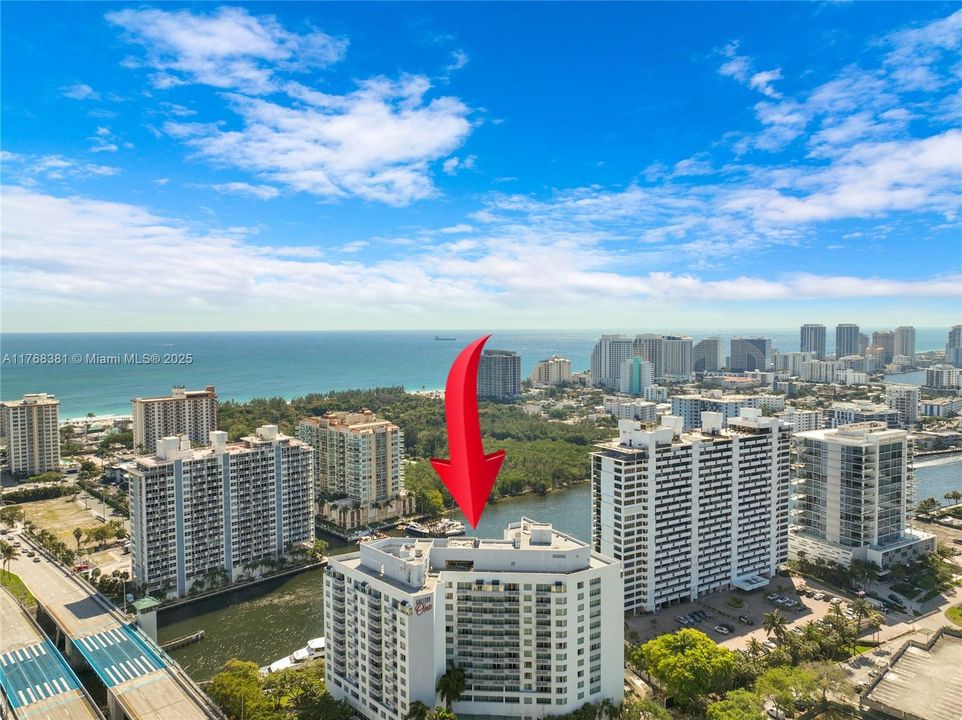 For Sale: $159,000 (1 beds, 1 baths, 554 Square Feet)