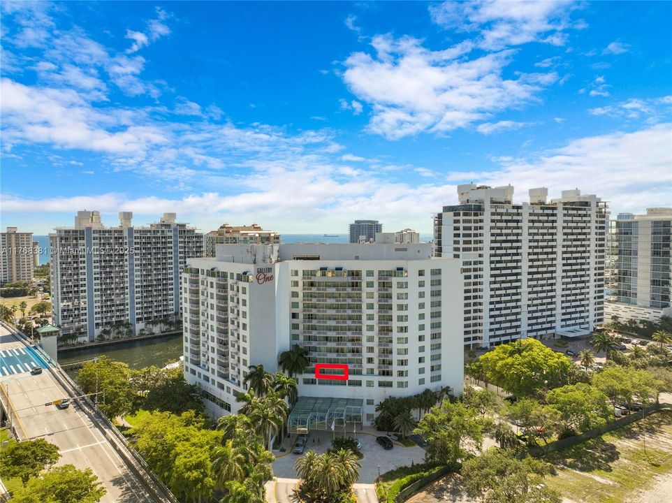 For Sale: $159,000 (1 beds, 1 baths, 554 Square Feet)