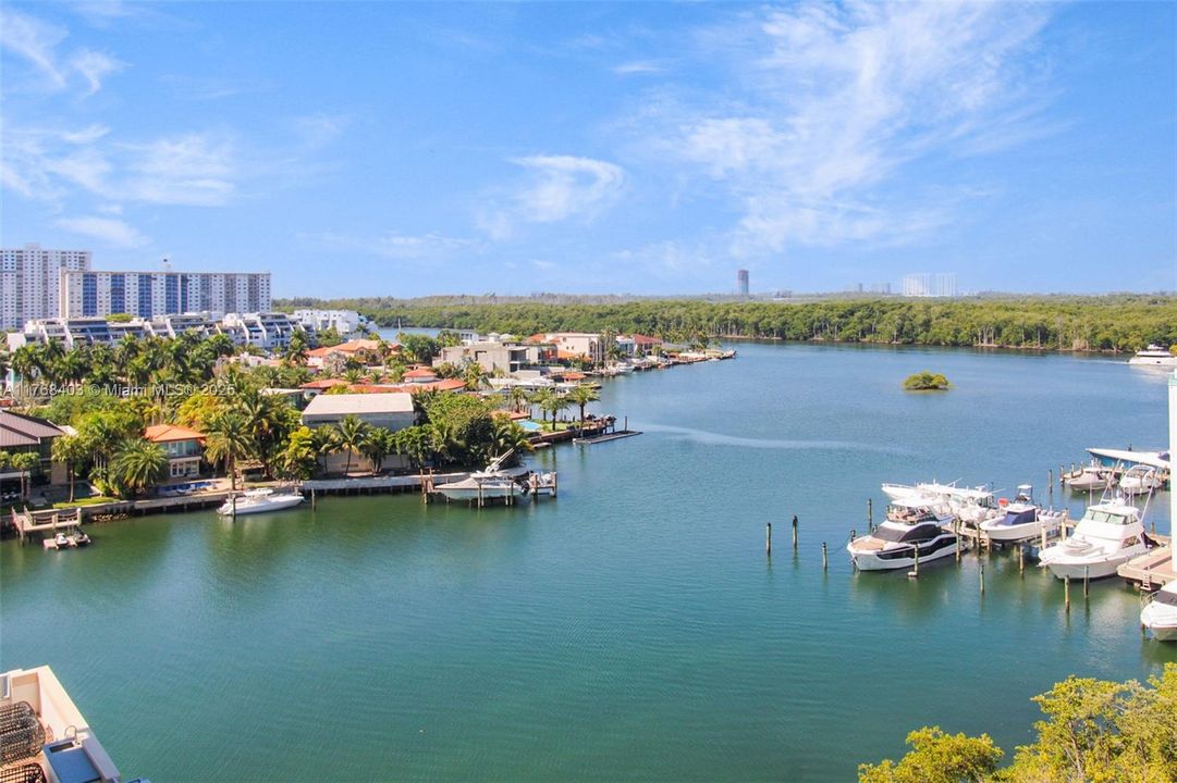 For Sale: $1,299,000 (3 beds, 3 baths, 1892 Square Feet)