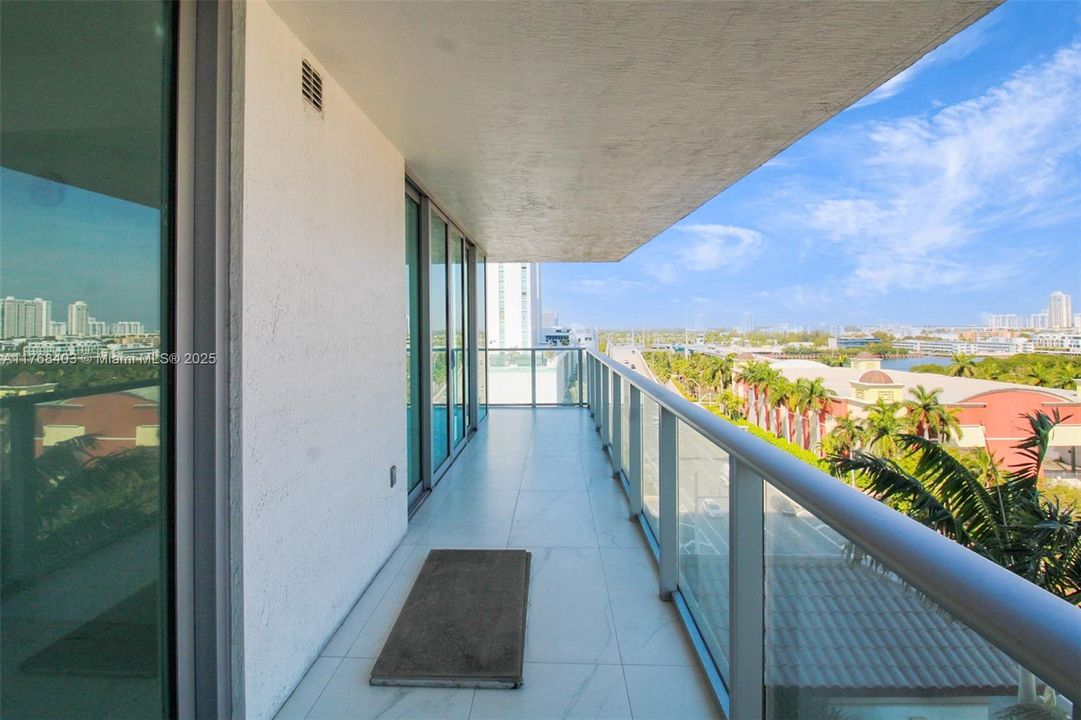 For Sale: $1,299,000 (3 beds, 3 baths, 1892 Square Feet)