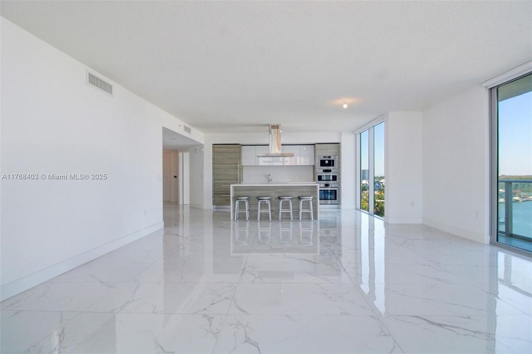 For Sale: $1,299,000 (3 beds, 3 baths, 1892 Square Feet)