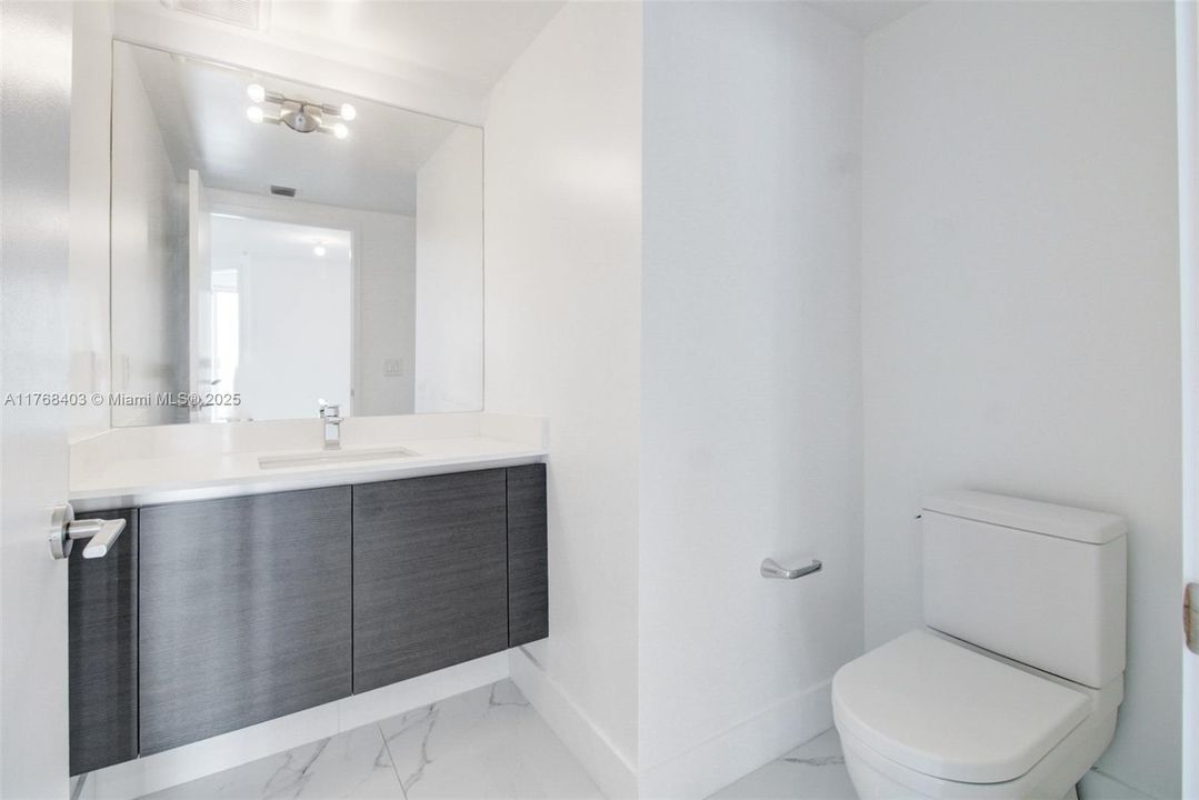 For Sale: $1,299,000 (3 beds, 3 baths, 1892 Square Feet)