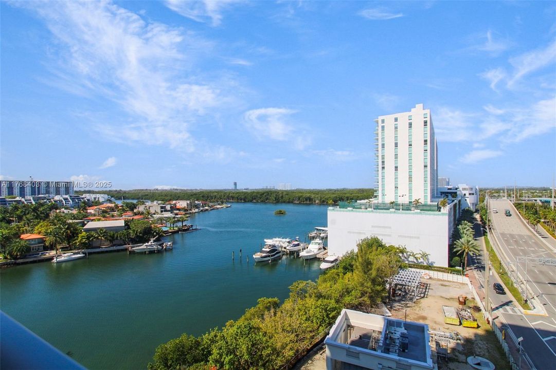 For Sale: $1,299,000 (3 beds, 3 baths, 1892 Square Feet)