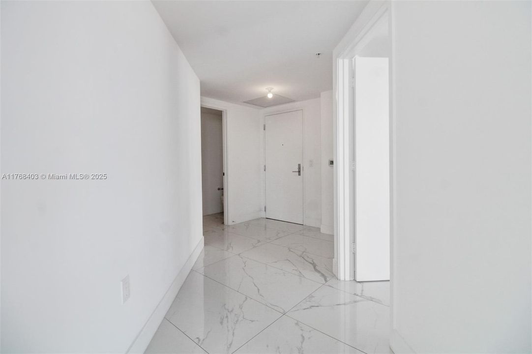 For Sale: $1,299,000 (3 beds, 3 baths, 1892 Square Feet)