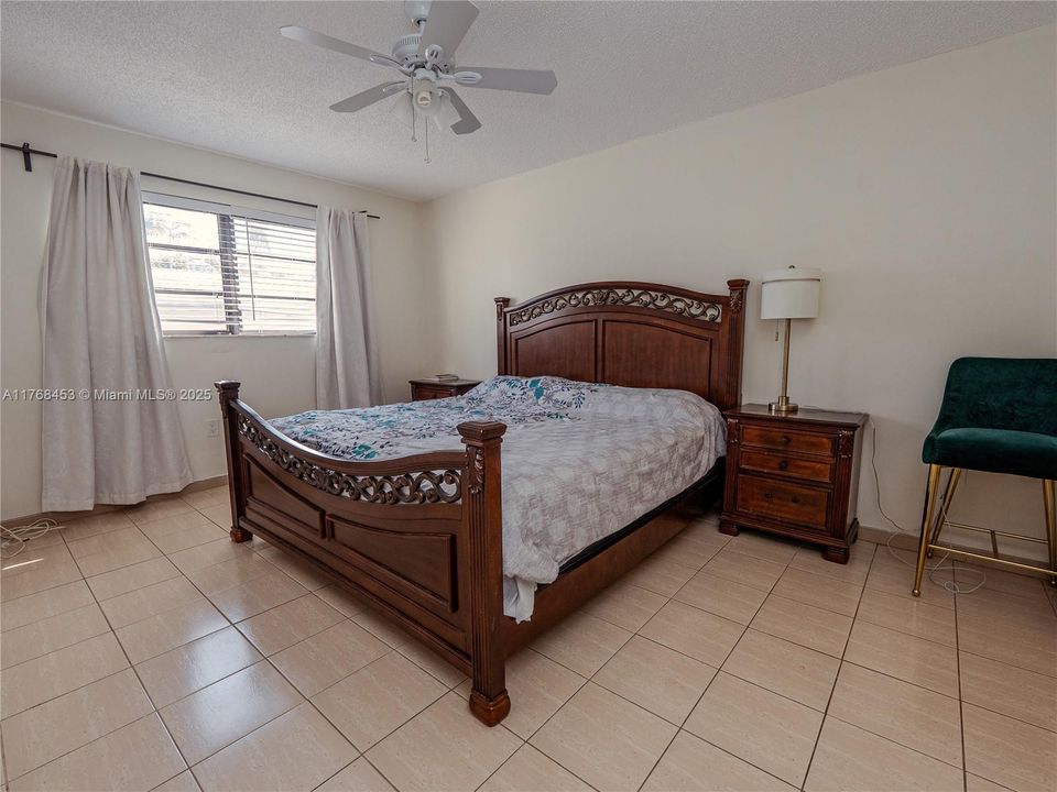 Недавно арендовано: $2,200 (1 спален, 1 ванн, 730 Квадратных фут)