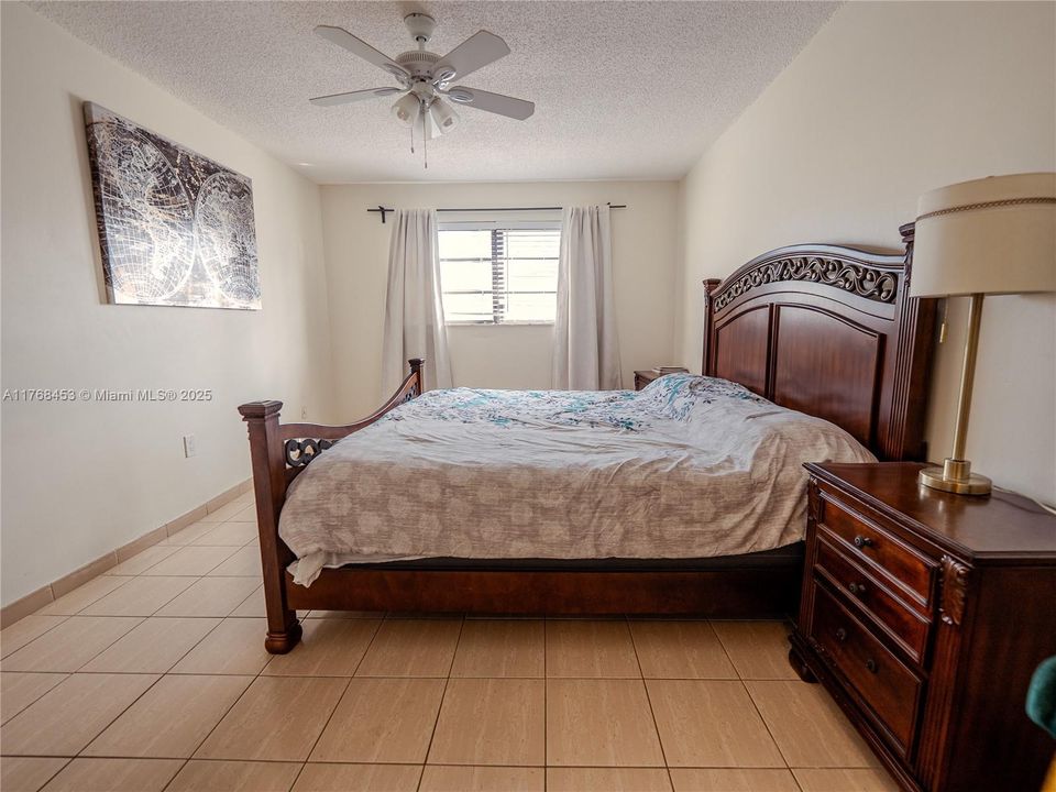 Недавно арендовано: $2,200 (1 спален, 1 ванн, 730 Квадратных фут)