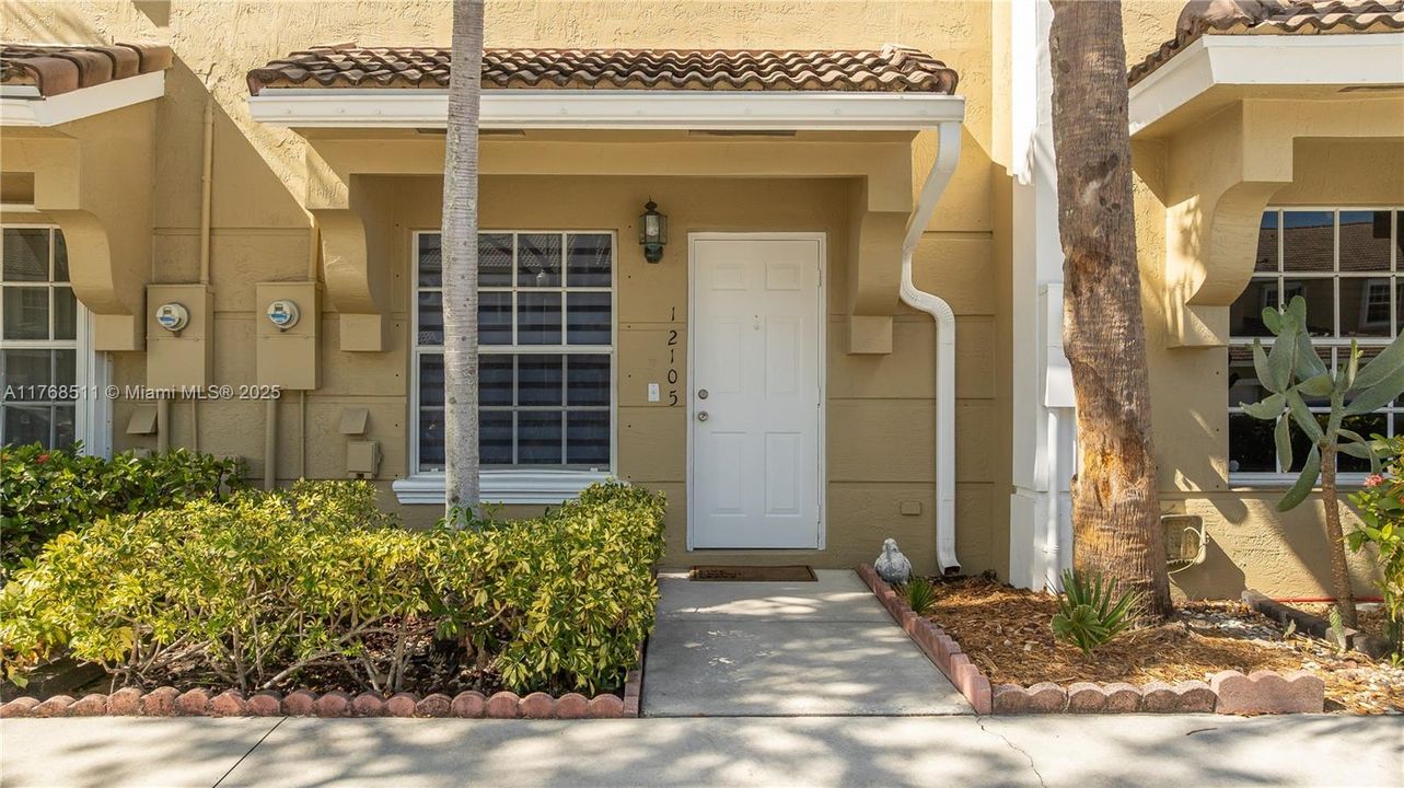 Vendido Recientemente: $356,921 (2 camas, 2 baños, 1024 Pies cuadrados)