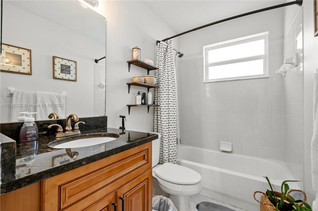 Vendido Recientemente: $525,000 (3 camas, 2 baños, 0 Pies cuadrados)