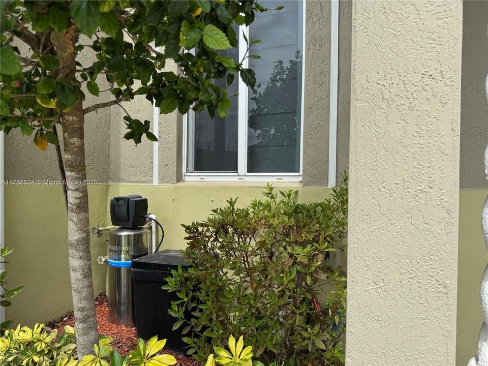 Recientemente alquilado: $2,400 (3 camas, 2 baños, 1302 Pies cuadrados)