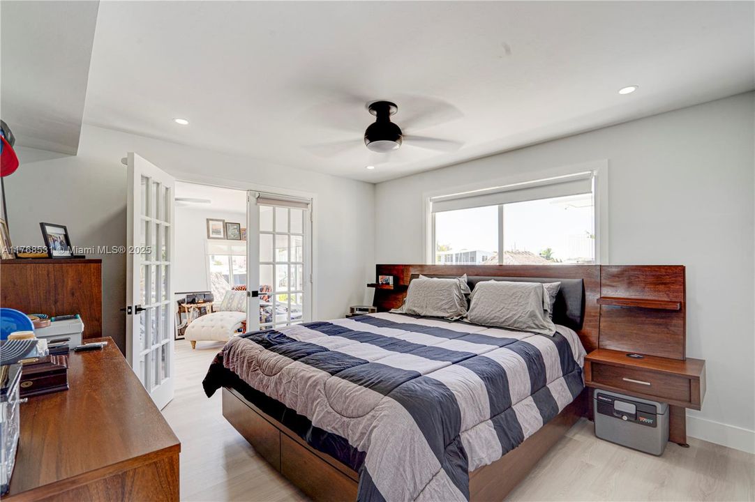 Recently Sold: $1,599,000 (4 beds, 2 baths, 0 Square Feet)