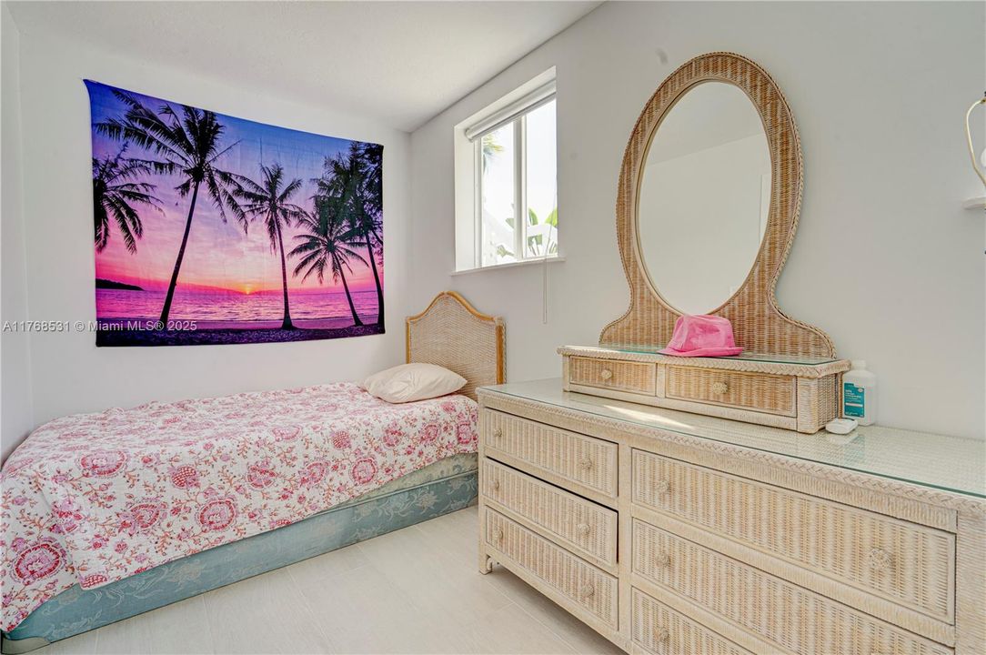 Recently Sold: $1,599,000 (4 beds, 2 baths, 0 Square Feet)