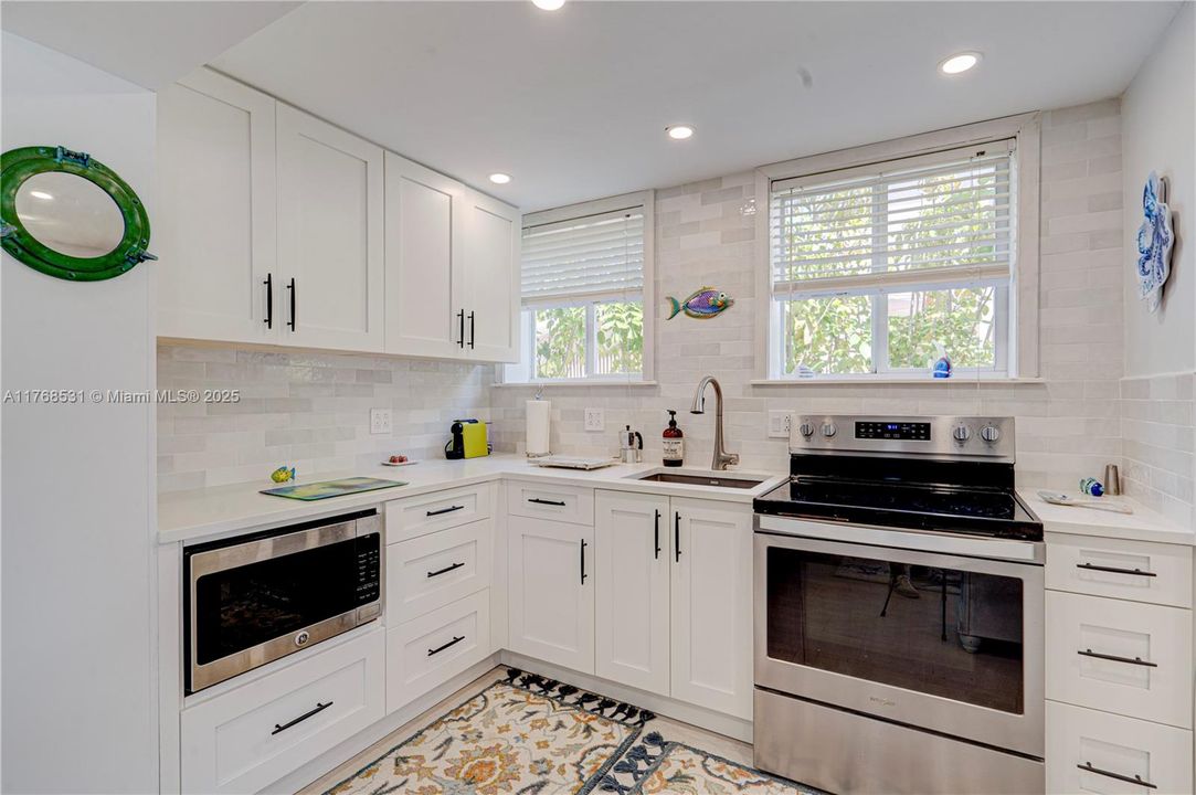 Recently Sold: $1,599,000 (4 beds, 2 baths, 0 Square Feet)