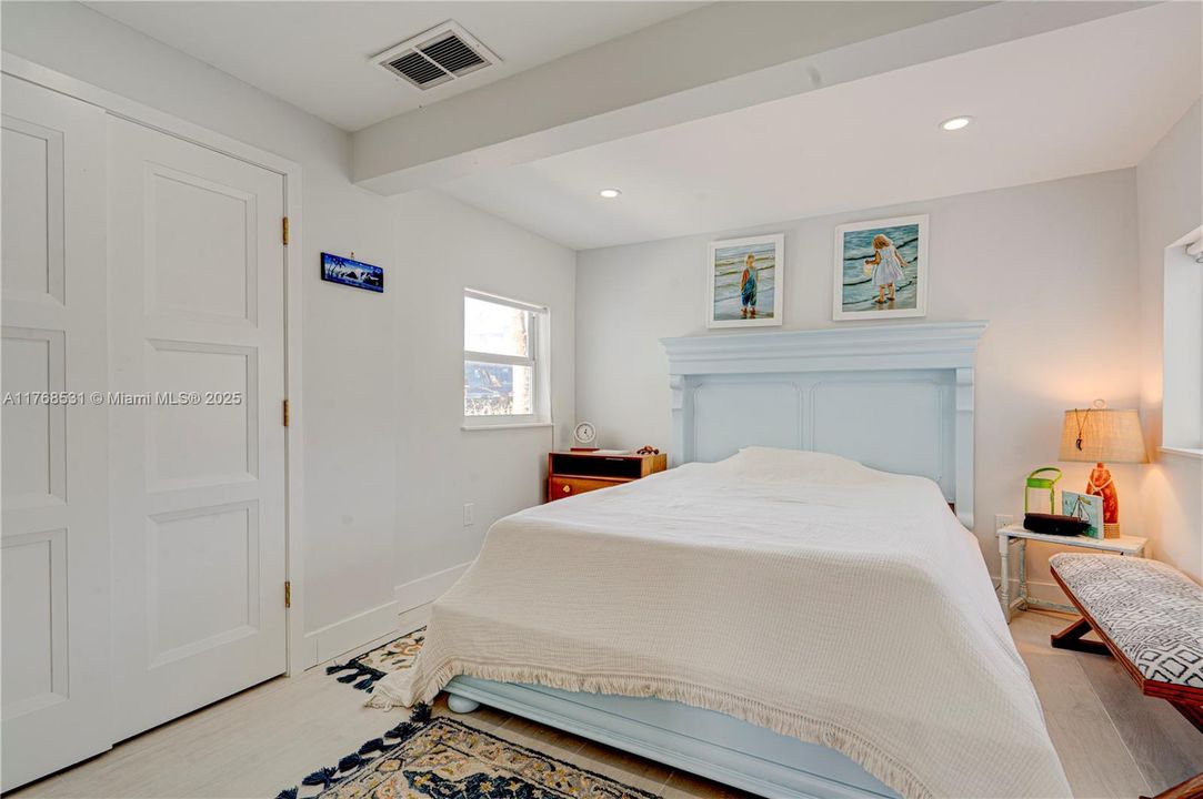 Recently Sold: $1,599,000 (4 beds, 2 baths, 0 Square Feet)