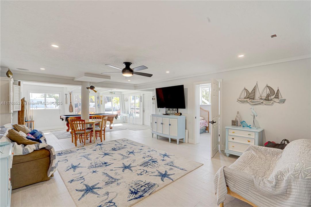 Recently Sold: $1,599,000 (4 beds, 2 baths, 0 Square Feet)