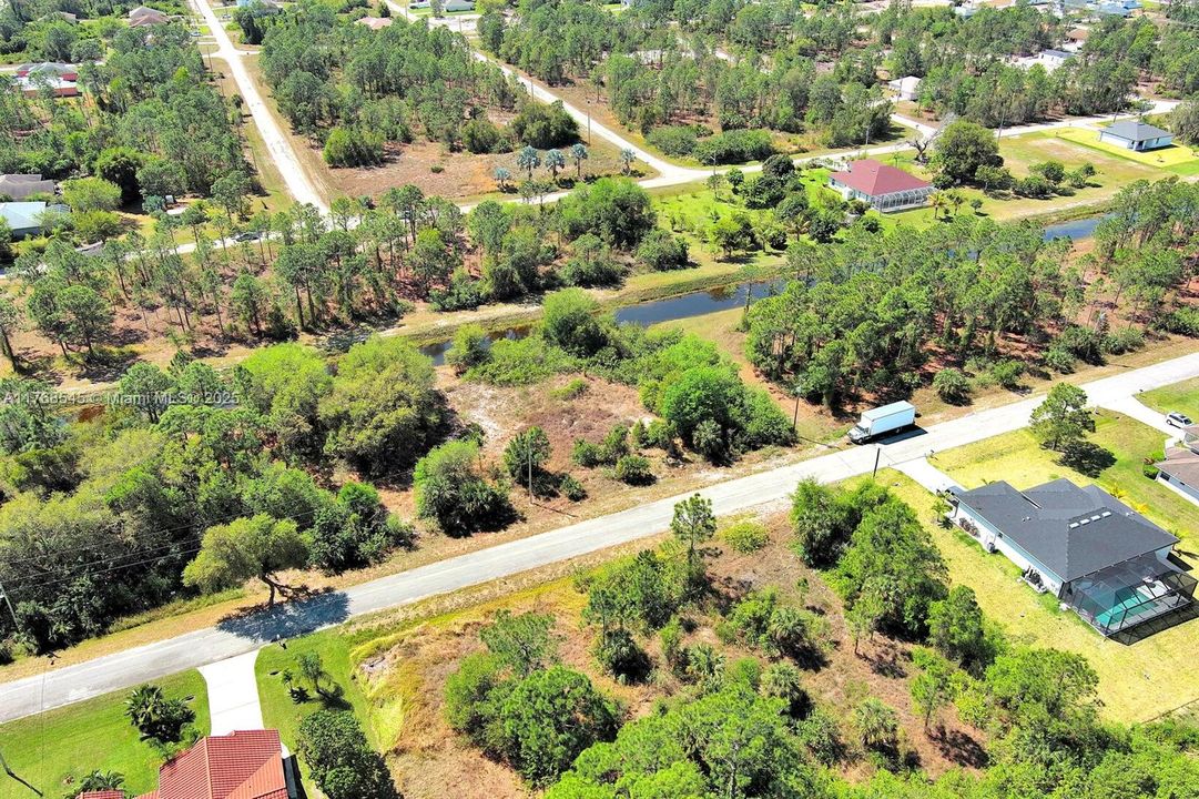 最近售出: $31,000 (0.31 acres)