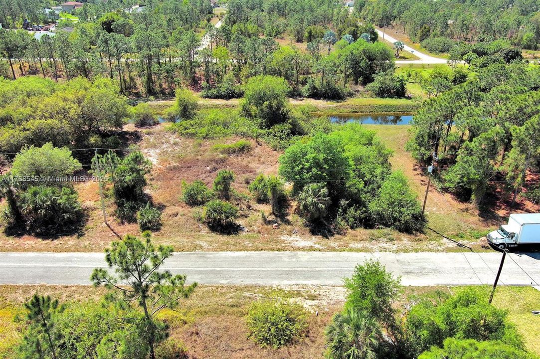 最近售出: $31,000 (0.31 acres)