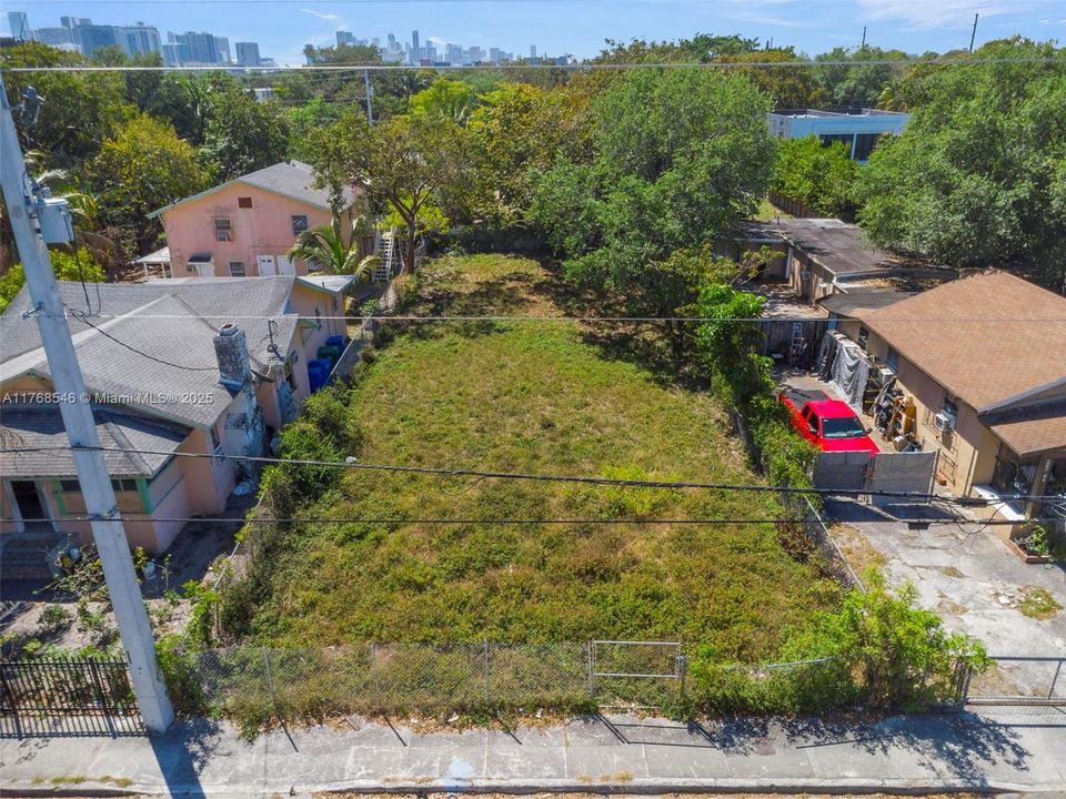 Recently Sold: $770,000 (0.17 acres)