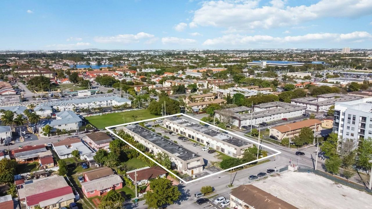 На продажу: $11,700,000 (0 спален, 0 ванн, 0 Квадратных фут)