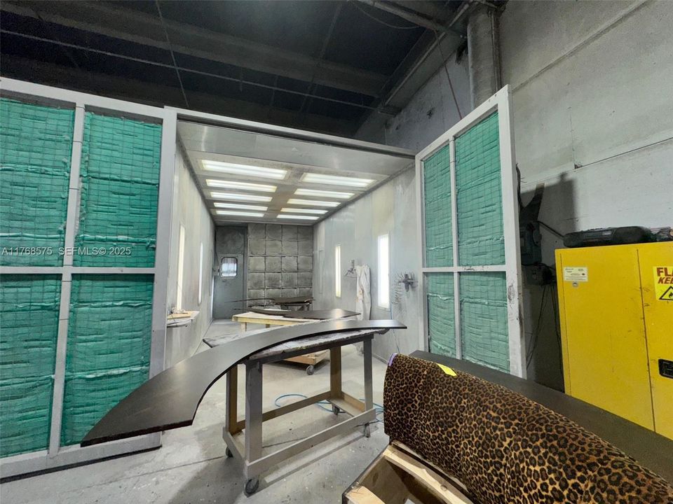 На продажу: $1,250,000 (0 спален, 0 ванн, 0 Квадратных фут)