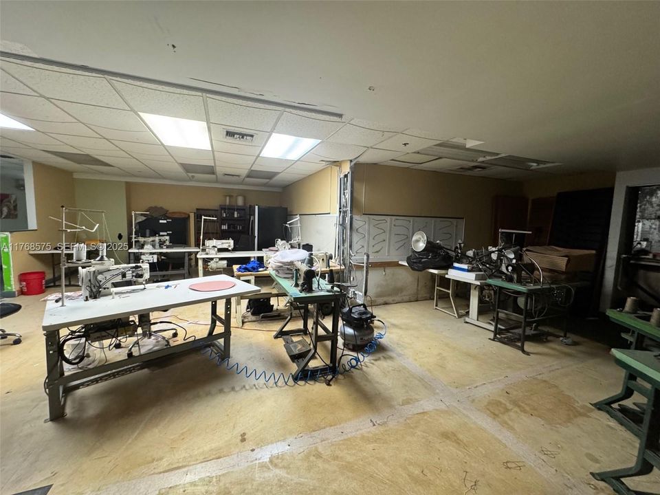 На продажу: $1,250,000 (0 спален, 0 ванн, 0 Квадратных фут)