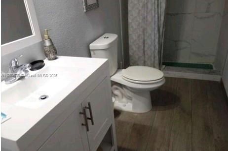 For Sale: $672,500 (4 beds, 4 baths, 2070 Square Feet)