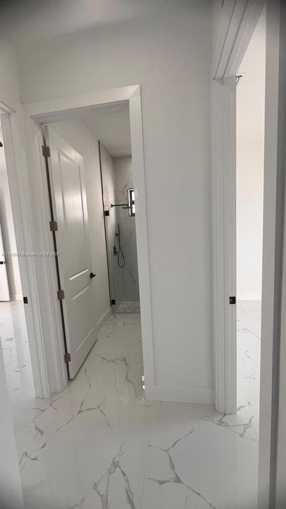 合同活跃: $435,000 (3 贝兹, 3 浴室, 1735 平方英尺)