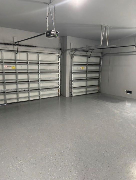 Recently Rented: $2,600 (4 beds, 3 baths, 2016 Square Feet)