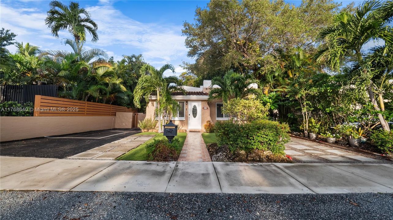 Vendido Recientemente: $999,000 (0 camas, 0 baños, 3161 Pies cuadrados)