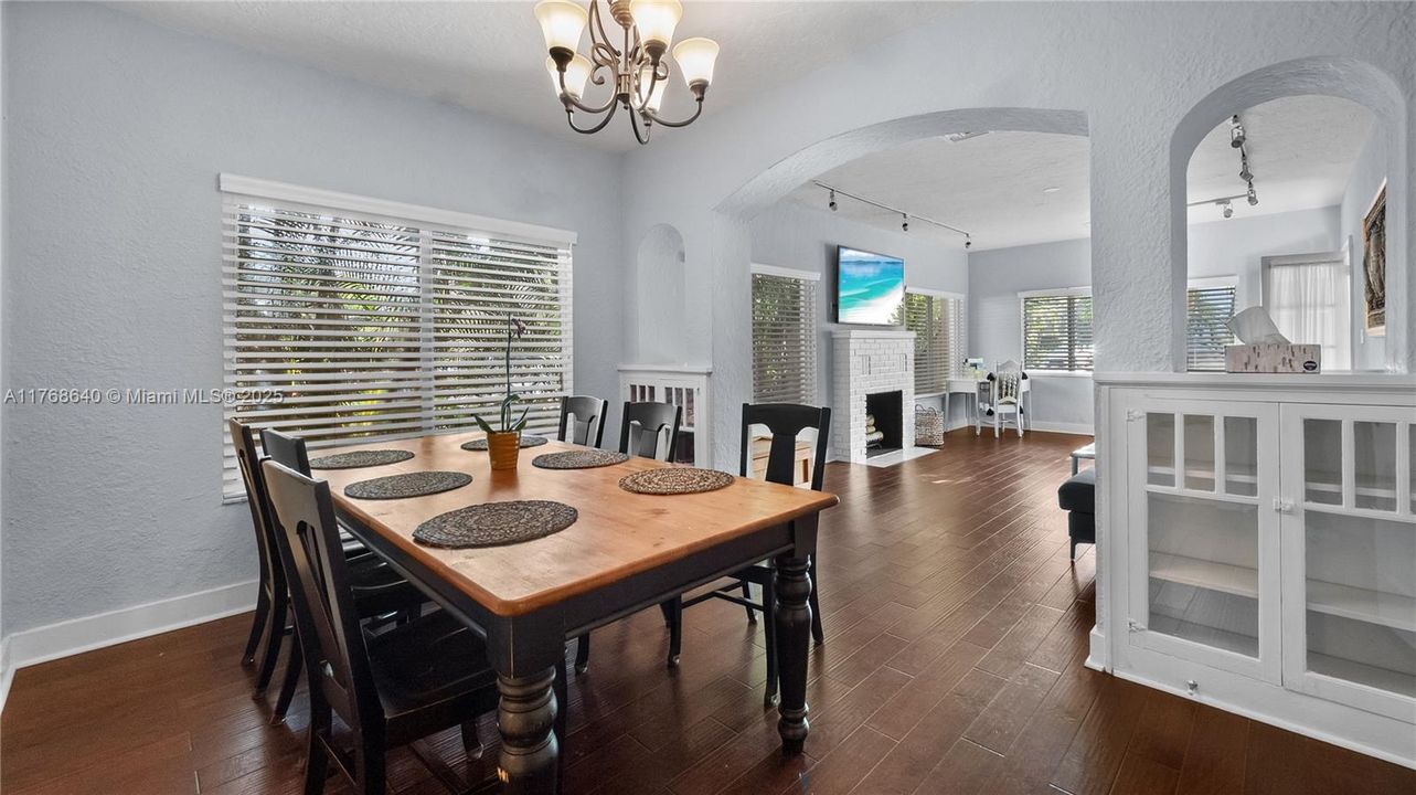 Vendido Recientemente: $999,000 (0 camas, 0 baños, 3161 Pies cuadrados)