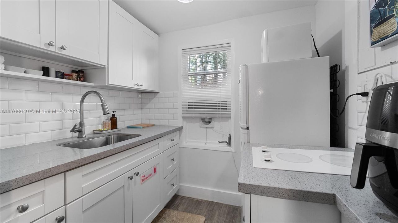 Vendido Recientemente: $999,000 (0 camas, 0 baños, 3161 Pies cuadrados)