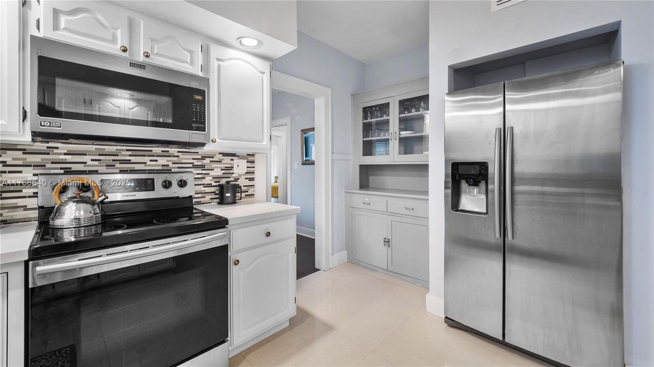 Vendido Recientemente: $999,000 (0 camas, 0 baños, 3161 Pies cuadrados)