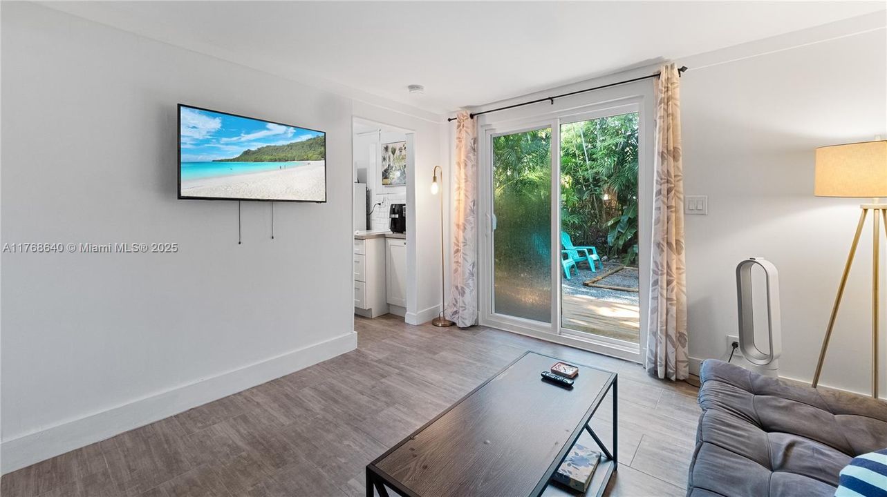 Vendido Recientemente: $999,000 (0 camas, 0 baños, 3161 Pies cuadrados)