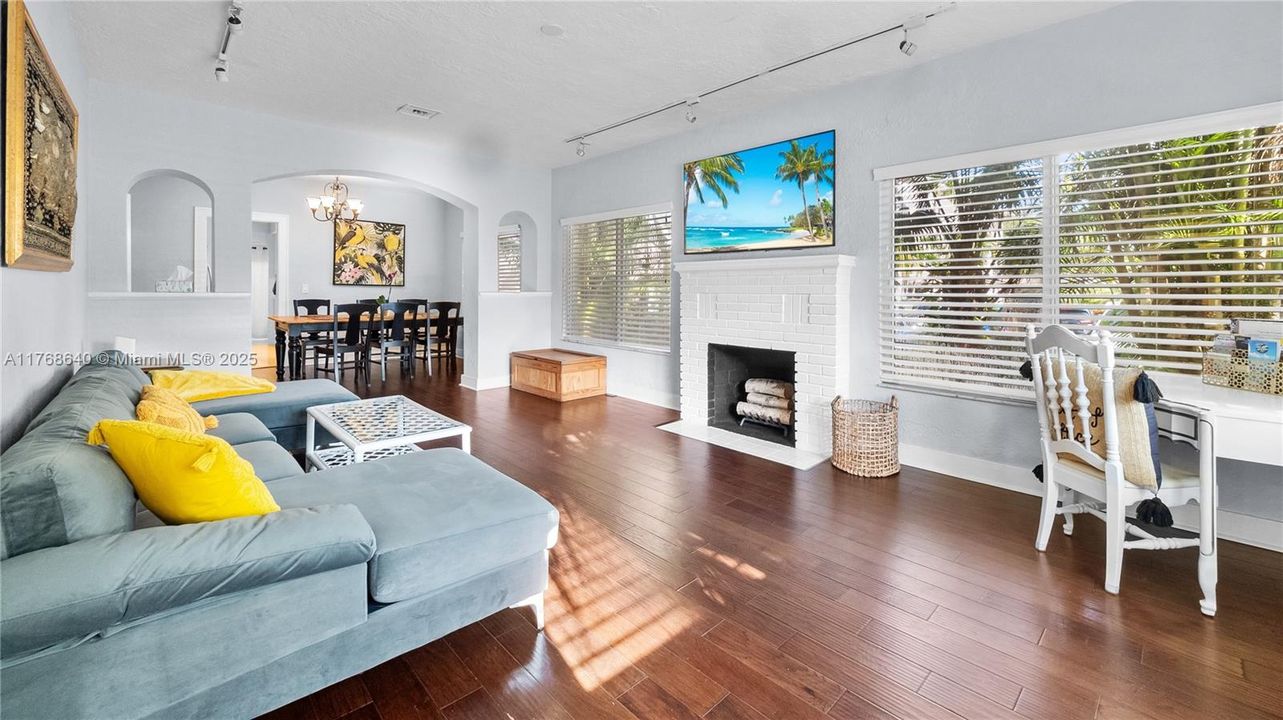 Vendido Recientemente: $999,000 (0 camas, 0 baños, 3161 Pies cuadrados)