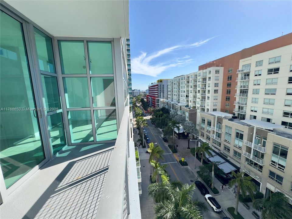 最近租的: $2,599 (0 贝兹, 1 浴室, 632 平方英尺)