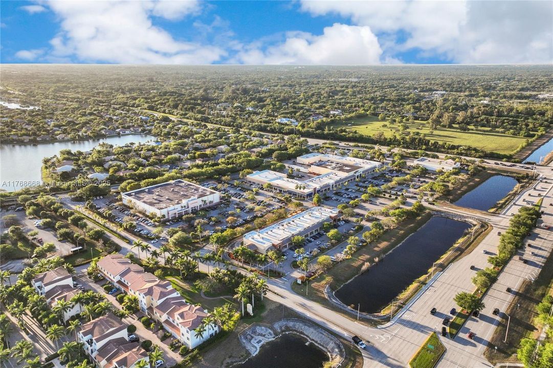 最近售出: $449,900 (3 贝兹, 3 浴室, 1802 平方英尺)