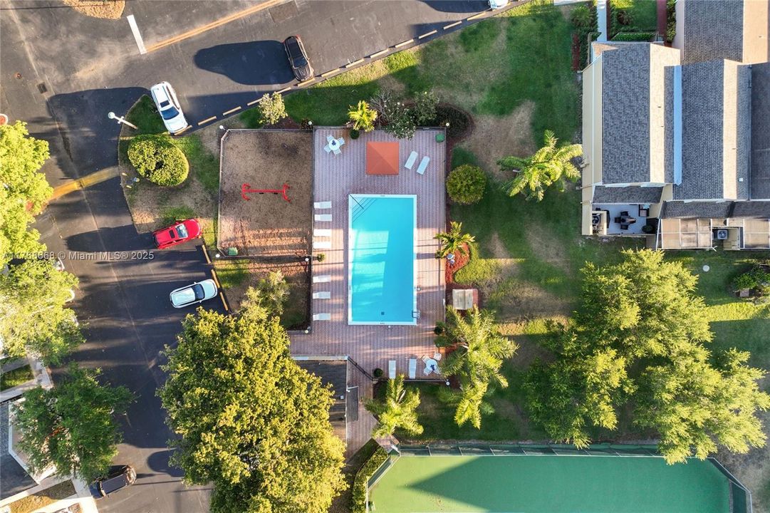 最近售出: $449,900 (3 贝兹, 3 浴室, 1802 平方英尺)