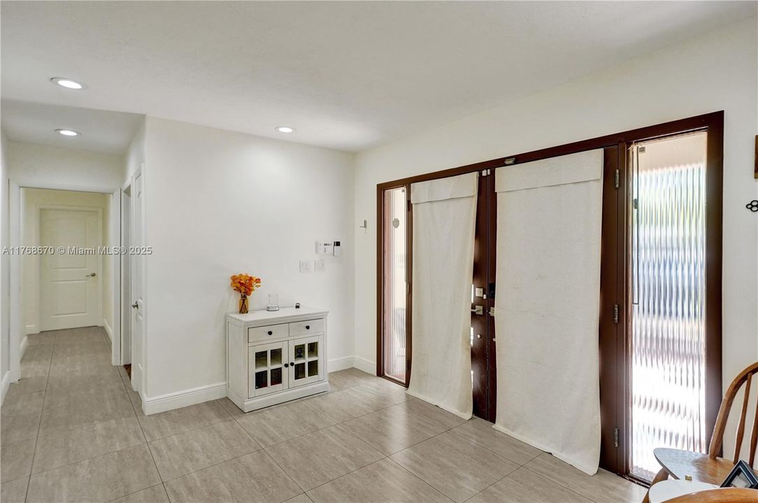 Recently Sold: $1,299,000 (4 beds, 2 baths, 2447 Square Feet)