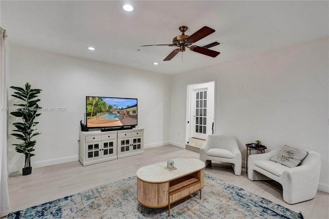 Recently Sold: $1,299,000 (4 beds, 2 baths, 2447 Square Feet)