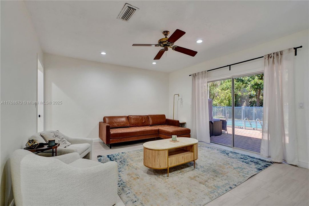 Recently Sold: $1,299,000 (4 beds, 2 baths, 2447 Square Feet)