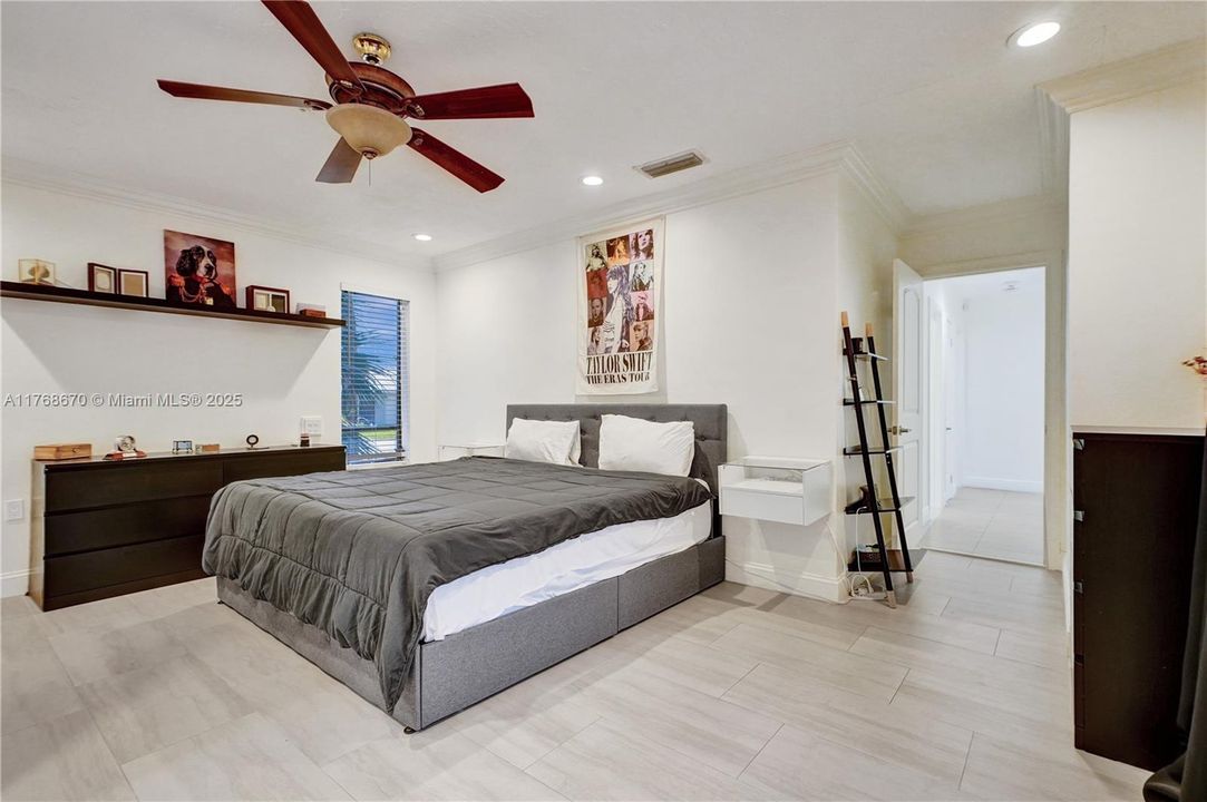 Recently Sold: $1,299,000 (4 beds, 2 baths, 2447 Square Feet)