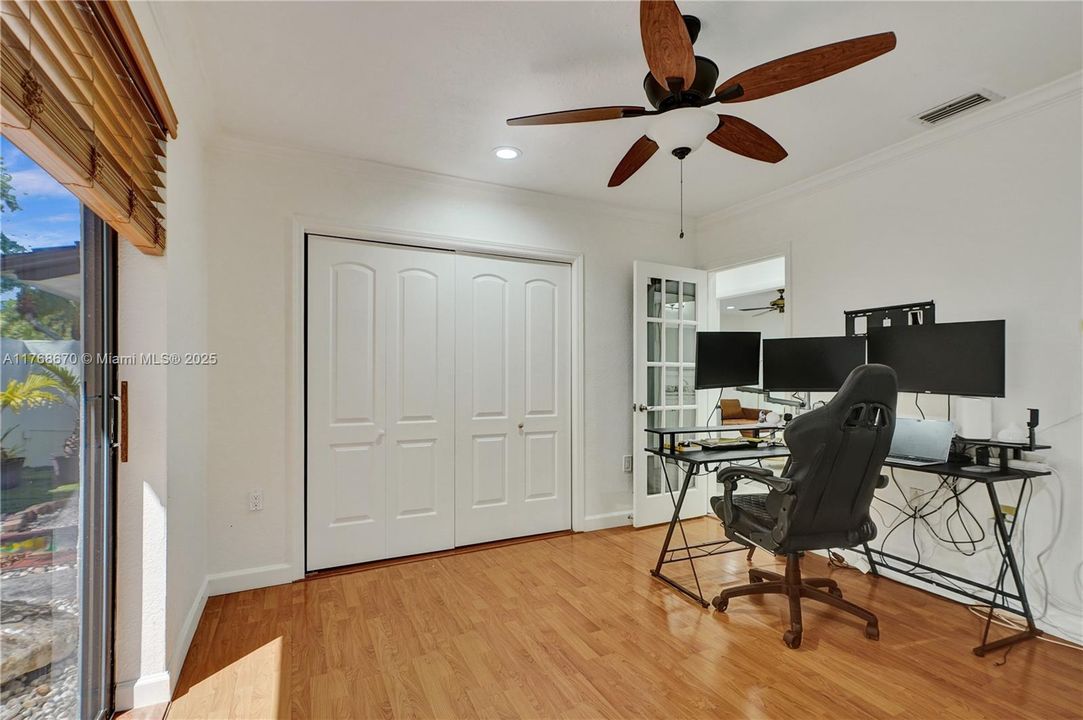 Recently Sold: $1,299,000 (4 beds, 2 baths, 2447 Square Feet)