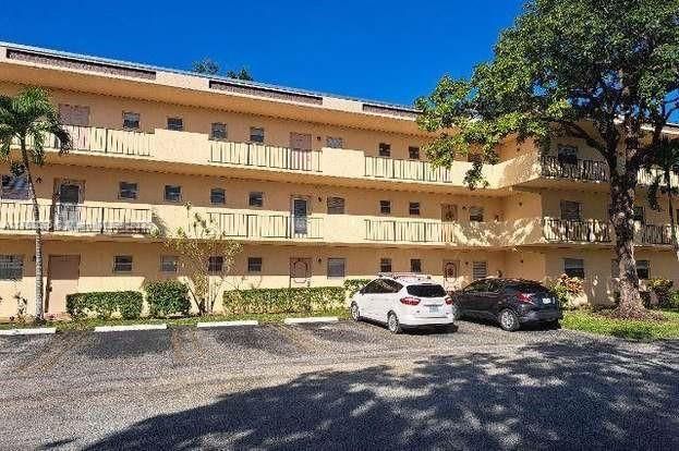 Recently Sold: $109,000 (2 beds, 2 baths, 920 Square Feet)