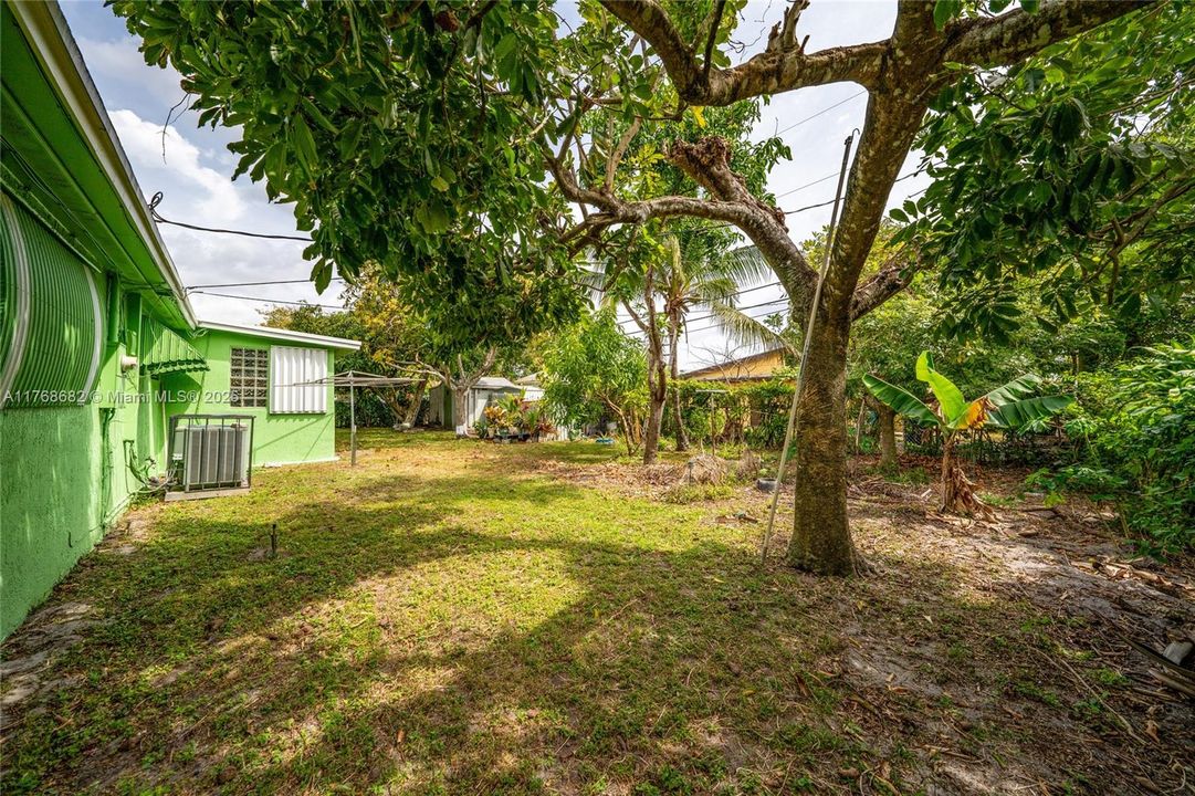 最近售出: $499,800 (3 贝兹, 2 浴室, 1742 平方英尺)