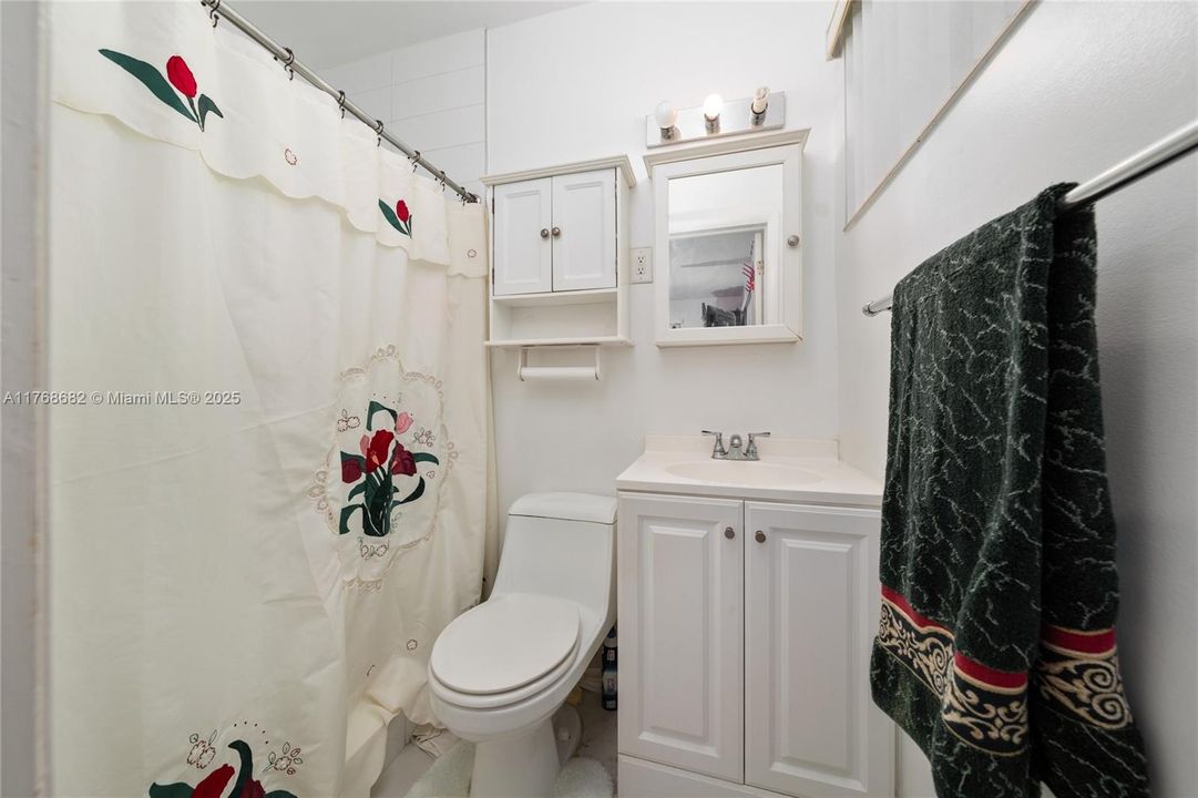 最近售出: $499,800 (3 贝兹, 2 浴室, 1742 平方英尺)